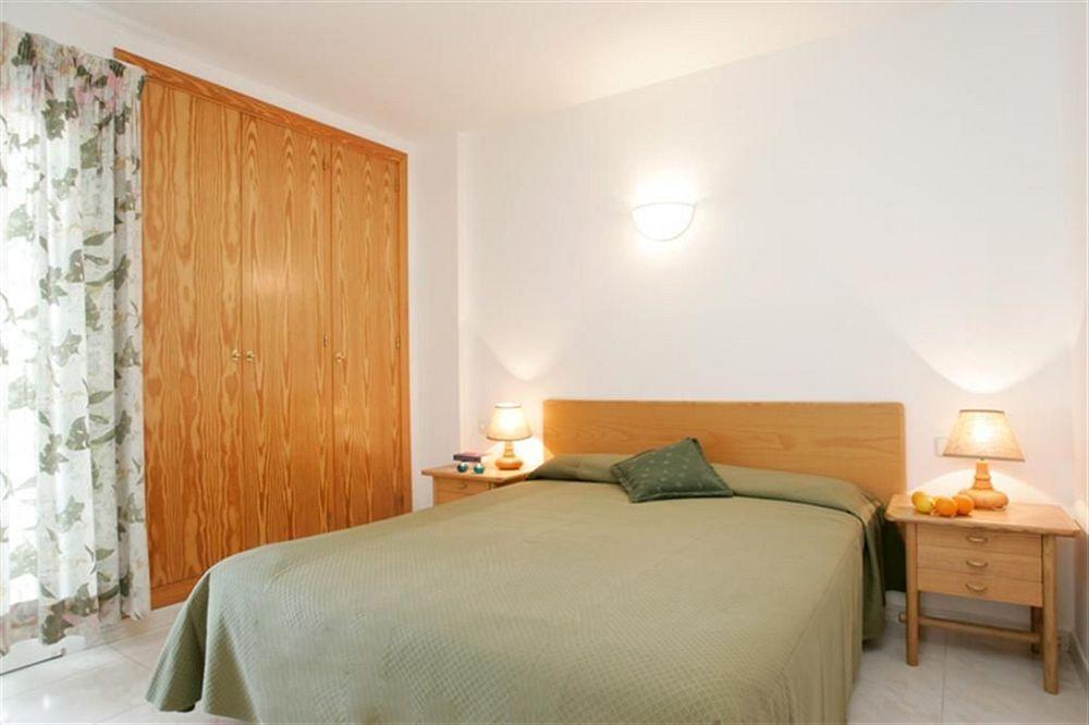 Apartaments Edificio Puerto Colonia de Sant Jordi Buitenkant foto